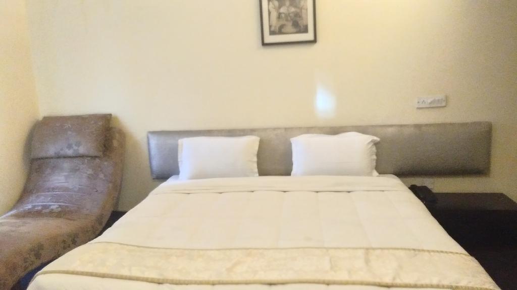 The White Klove New Delhi Luaran gambar